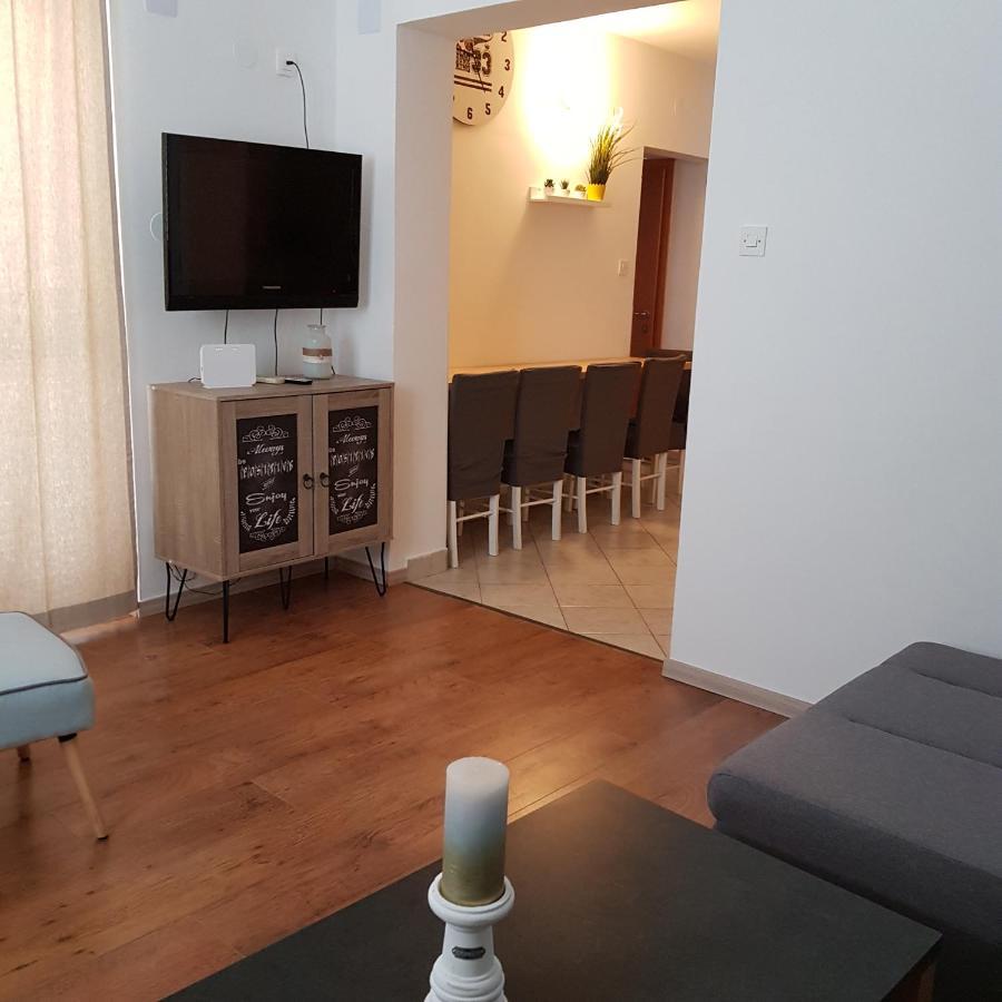 Allure Apartment No 1 Kornić Buitenkant foto